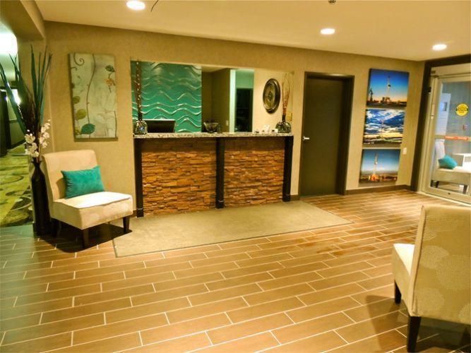 Western Star Inn And Suites Carlyle Exteriör bild